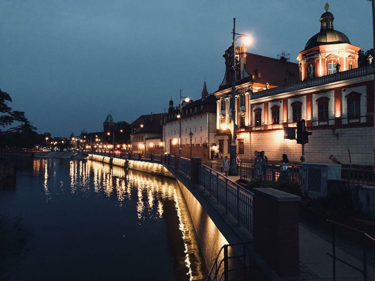 Bluebird City Center Daire Wrocław Dış mekan fotoğraf